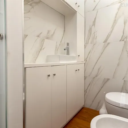 Amare Penthouse With Hot Tub Facing The Sea 아파트