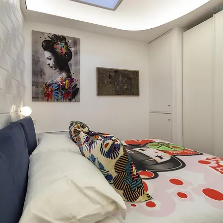 아파트 Amare Penthouse With Hot Tub Facing The Sea *