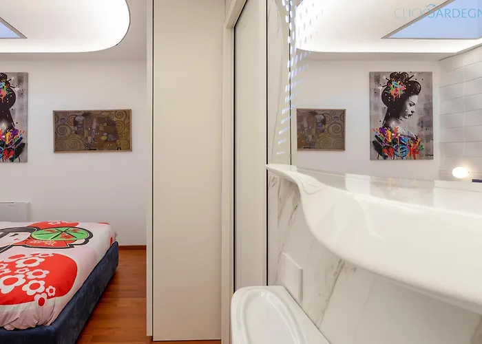 Amare Penthouse With Hot Tub Facing The Sea Апартаменты *
