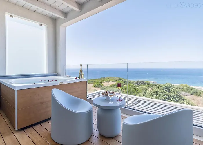 Апартаменты Amare Penthouse With Hot Tub Facing The Sea *