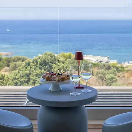Amare Penthouse With Hot Tub Facing The Sea *